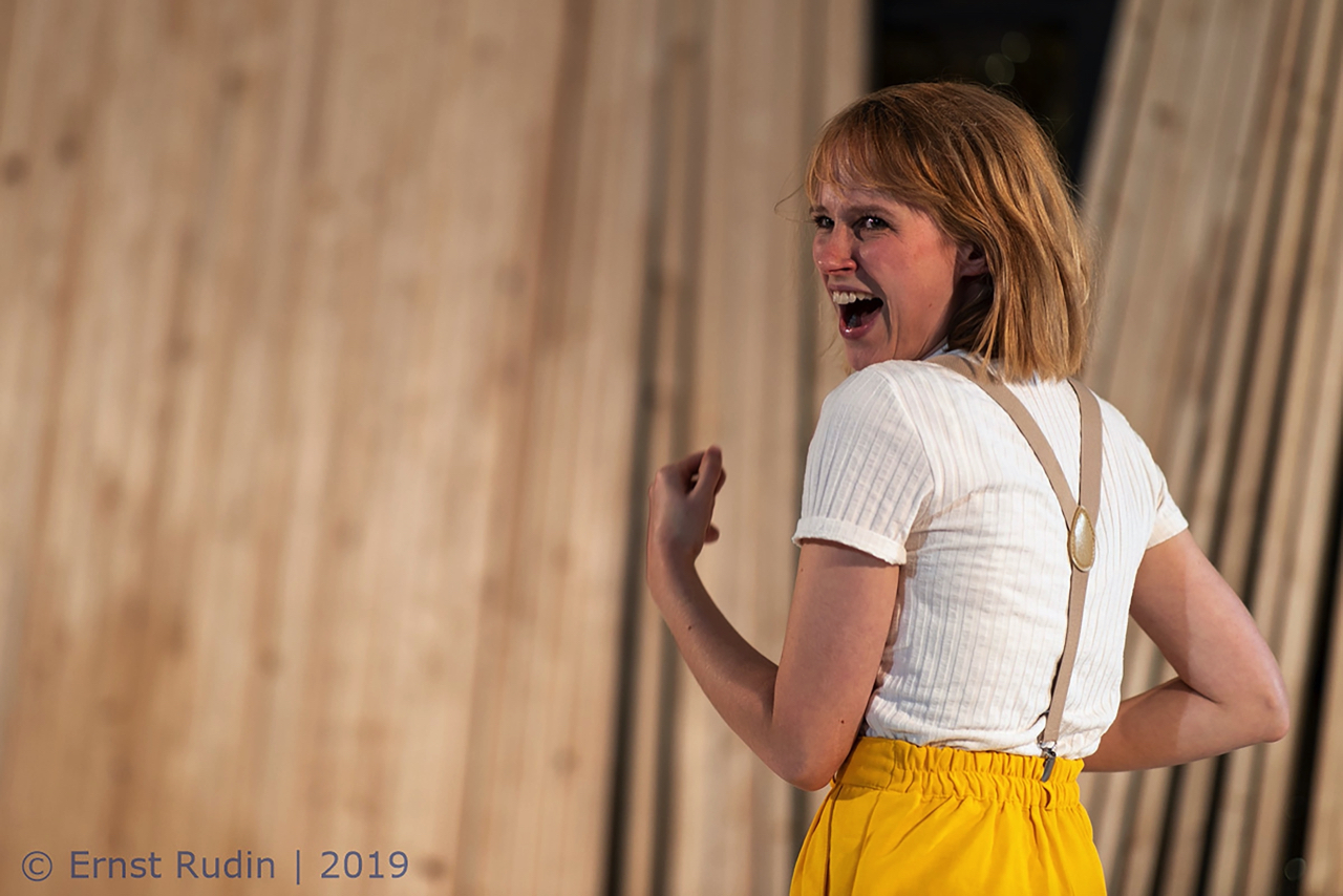 JULIA SEWING Galerie